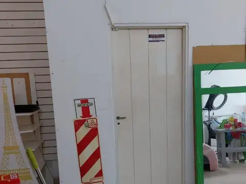 Local en Alquiler en Belén de Escobar, $ 5.000.000