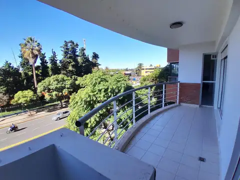 Departamento en Venta al Noreste