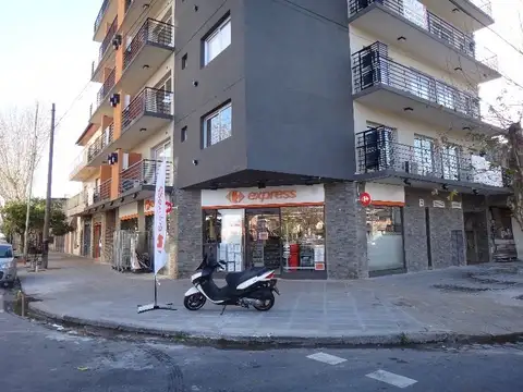 Local en Venta Via Pública