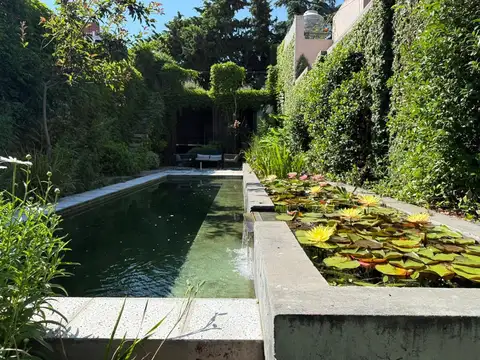 Casa de diseño en lote de de 405 m2