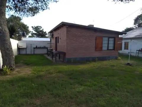 TONINAS,3 CASAS,EN BLOQUE, A 4 CUADRAS DEL MAR, OPORTUNIDAD