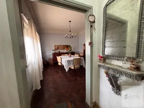 Depto Tipo Casa en Venta con 1 cocheras