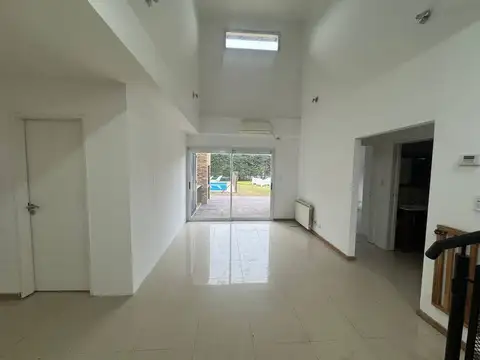 Casa en Alquiler en Altos de Hudson II, USD 1.700
