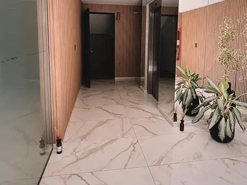 Oficina en Alquiler en Barrio Naón, $ 2.200.000