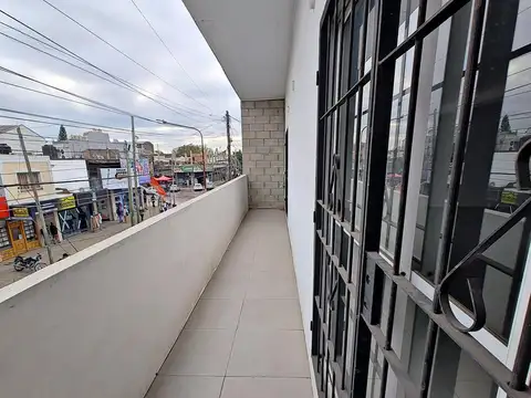 Monseñor Lopez May  al 3000