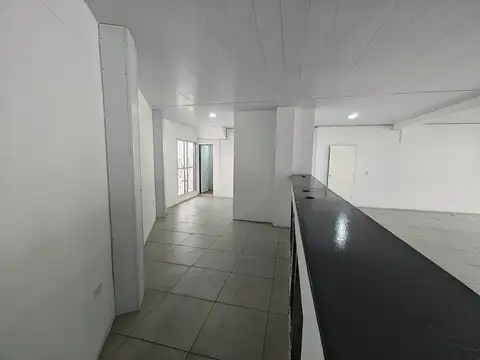 Oficina en Alquiler en Gregorio de Laferrere, $ 1.000.000