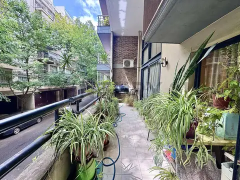 Excelente Loft de 2 ambientes en Belgrano,con balcón y cochera. EVALUA PERMUTA