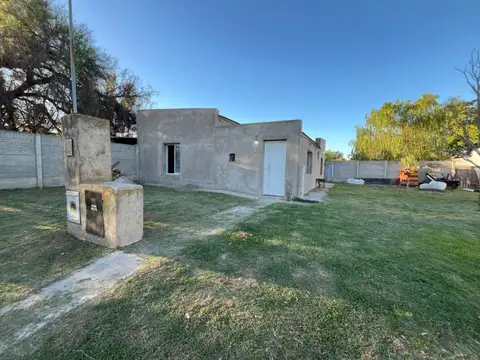 Casa en venta c/ cochera en Saldungaray