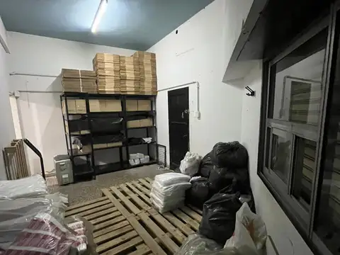 Local en Esquina 60 m2. Apto Todo Rubro