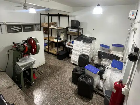 Local en Alquiler en Crucesita, $ 700.000