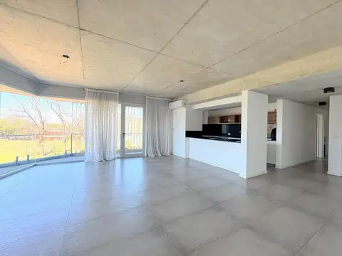 Departamento en Alquiler de 4 ambientes