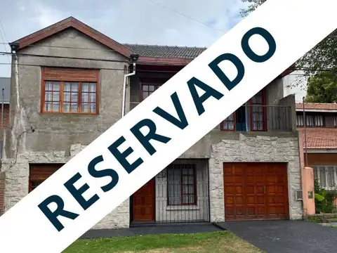 CHALET 4 AMB. + DEPENDENCIA