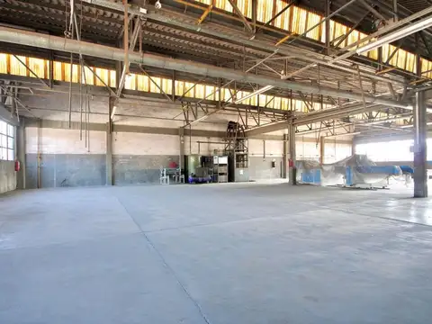Venta Nave Industrial 1.465 m2 en Villa Dominico Avellaneda