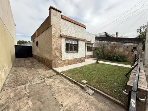 Casa en Venta en Roque Saenz Peña, USD 129.000