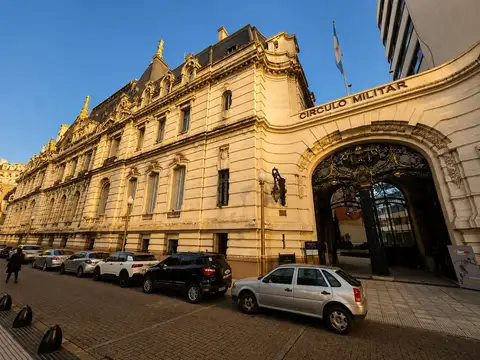 Avenida Santa Fe 700