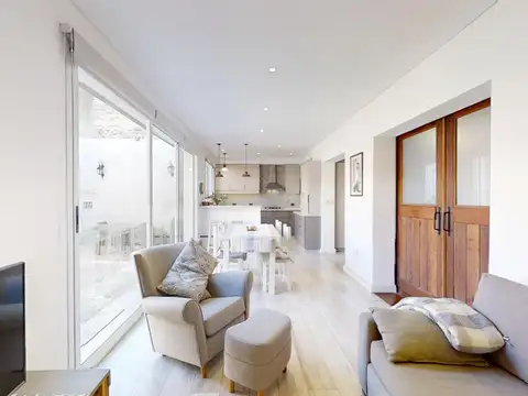 Casa en Venta con 1 cochera