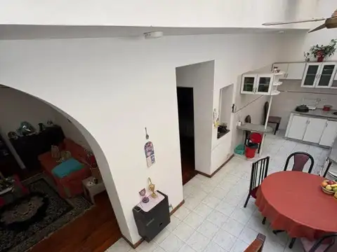 Depto Tipo Casa 3 ambientes con 2 baños