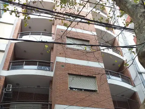 MONOAMBIENTE CÉNTRICO