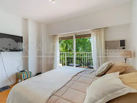 4 Ambientes con dependencia y cochera Av. Libertador  4400