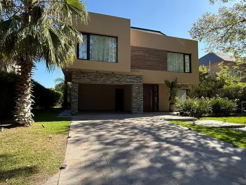 CASA 6 AMBIENTES EN ALQUILER SAINT THOMAS OESTE