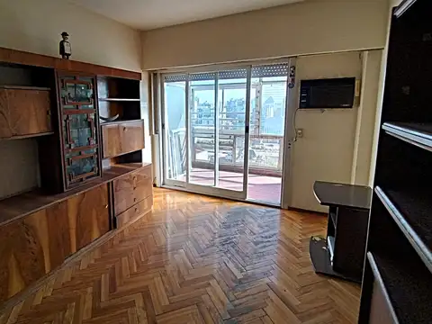 Avenida Rivadavia 6100, Piso 9