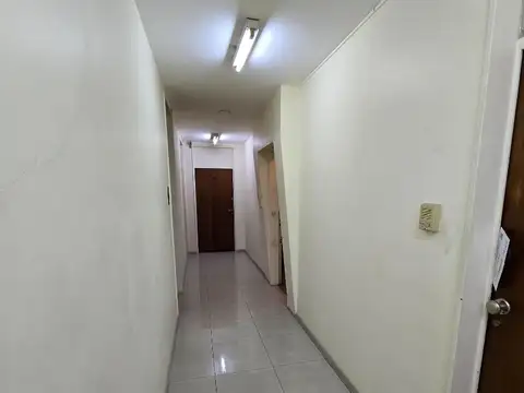 Maipú 464 , Piso 8