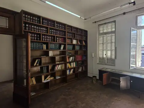 Depto Tipo Casa en Alquiler de 6 ambientes