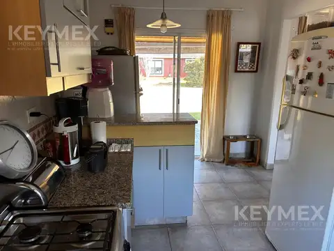 Casa en Venta con 3 cocheras