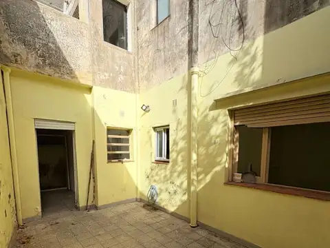 PB DE 3 AMBIENTES CON DOS PATIOS - MUY LUMINOSO