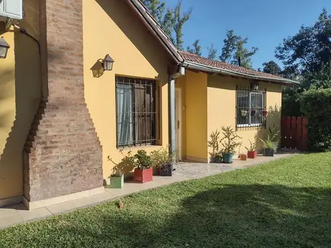 Casa a la venta de 4 ambientes en C.C. La Lonja. Pilar