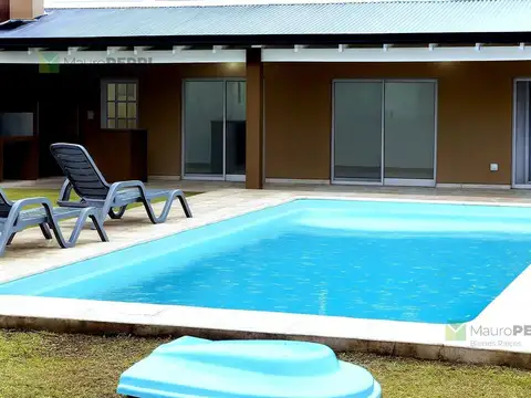 Casa 5 ambientes con 1 baño
