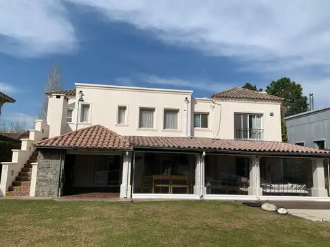 Casa en Alquiler en Santa María del Tigre, USD 3.300
