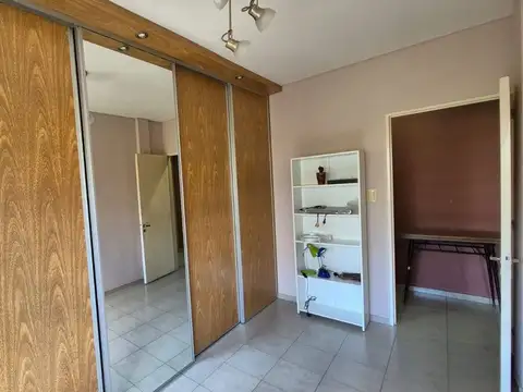 Depto Tipo Casa en Venta en Manuel B Gonnet, USD 70.000