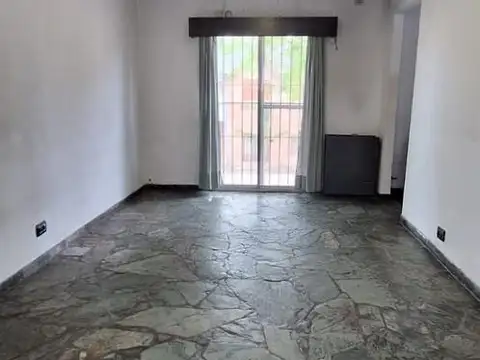 VILLA LURO CAMAMRONES AL 5500 PH 3 AMB X ESCALERA PRIMER P0I