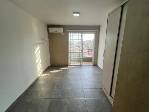 Departamento en Alquiler en Haedo Norte, $ 420.000