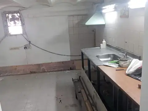 Local de 45 m2. APTO TODO DESTINO.