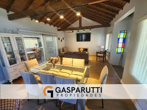Casa 4 ambientes con 3 baños