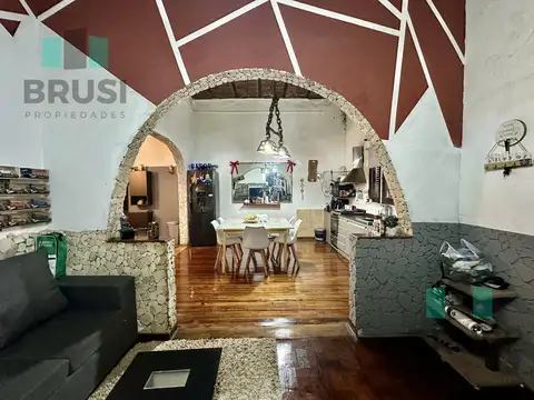 Depto Tipo Casa en Venta 40 años