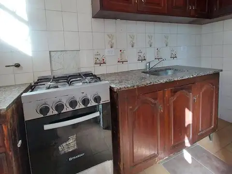 Departamento 5 ambientes con 1 baño