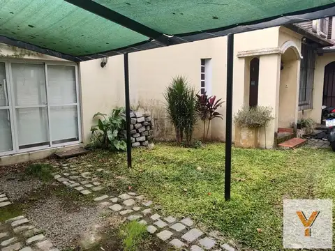 Casa en Venta - 3 Dormitorios 2 Baños - 344mts - Malvinas Argentinas