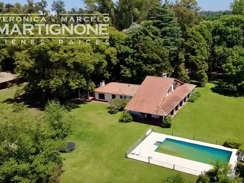 6 Has. en venta con casa, casa de casero y caballerizas