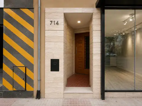 Av. Alberdi (714 bis ) al 700