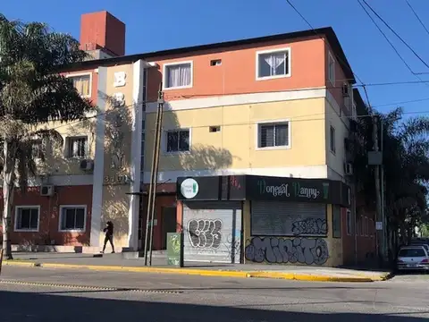 Av Alte G Brown 3100, Piso PB