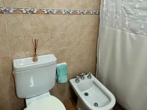 VENTA DE CASA 2 DORM. B JARDIN DOCENTE, SAN MARTIN