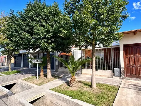 VENTA DE CASA 2 DORM. B JARDIN DOCENTE, SAN MARTIN