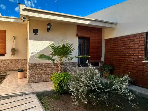 MAESTRO JULIO CESAR MORENO S/N, LOTE 4 MZNA E 100