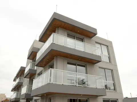 Leguizamon 500, Piso 102