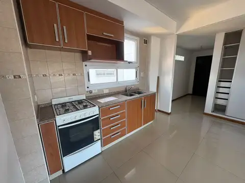 Departamento en Alquiler en Temperley, $ 550.000