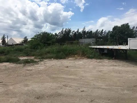 Galpon en Venta en San Nicolas De Los Arroyos, USD 1.400.000