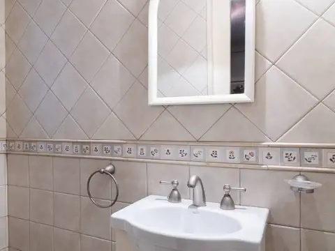 Departamento 4 ambientes con 2 baños